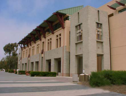 加州大學(xué)圣地亞哥分校